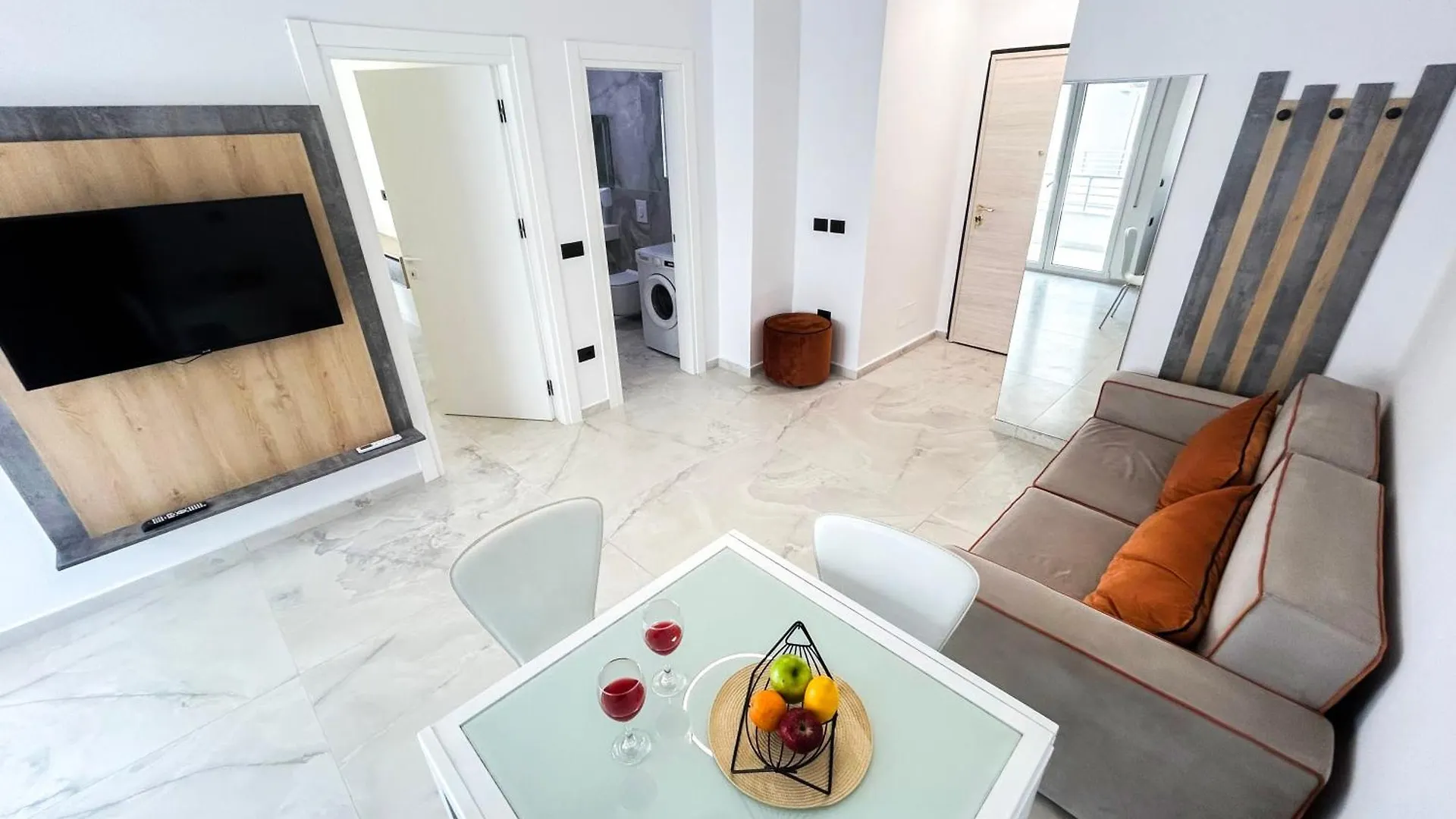 1 Bedroom 1119 Golem
