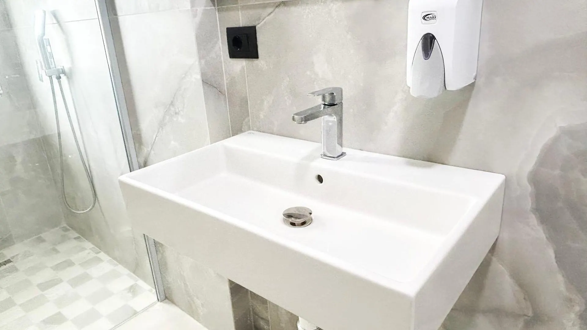 1 Bedroom 1119 Golem  0*, Golem (Tirana) Albania